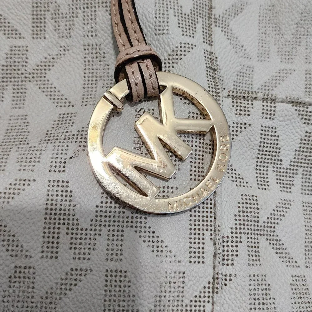 Michael Kors Handbag, Handles and Shoulder Strap